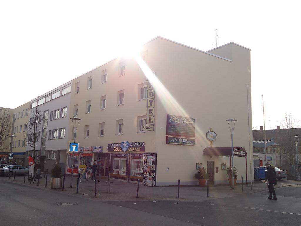 Hotel Central Оберурзель Экстерьер фото